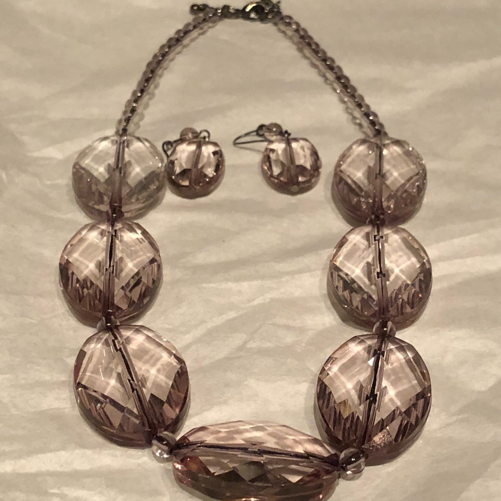 Necklace and earring set.